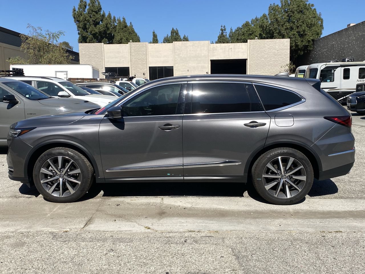 Used 2026 Acura MDX FWD w/ Technology Package image 3
