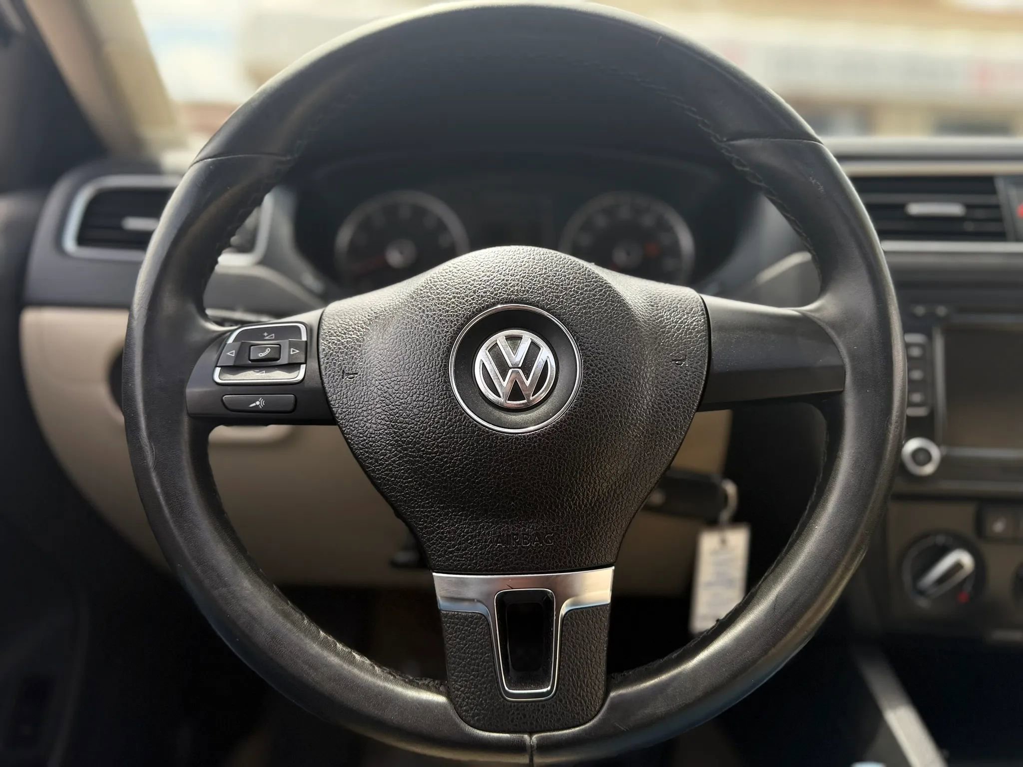 Used 2012 Volkswagen Jetta SE FWD image 30