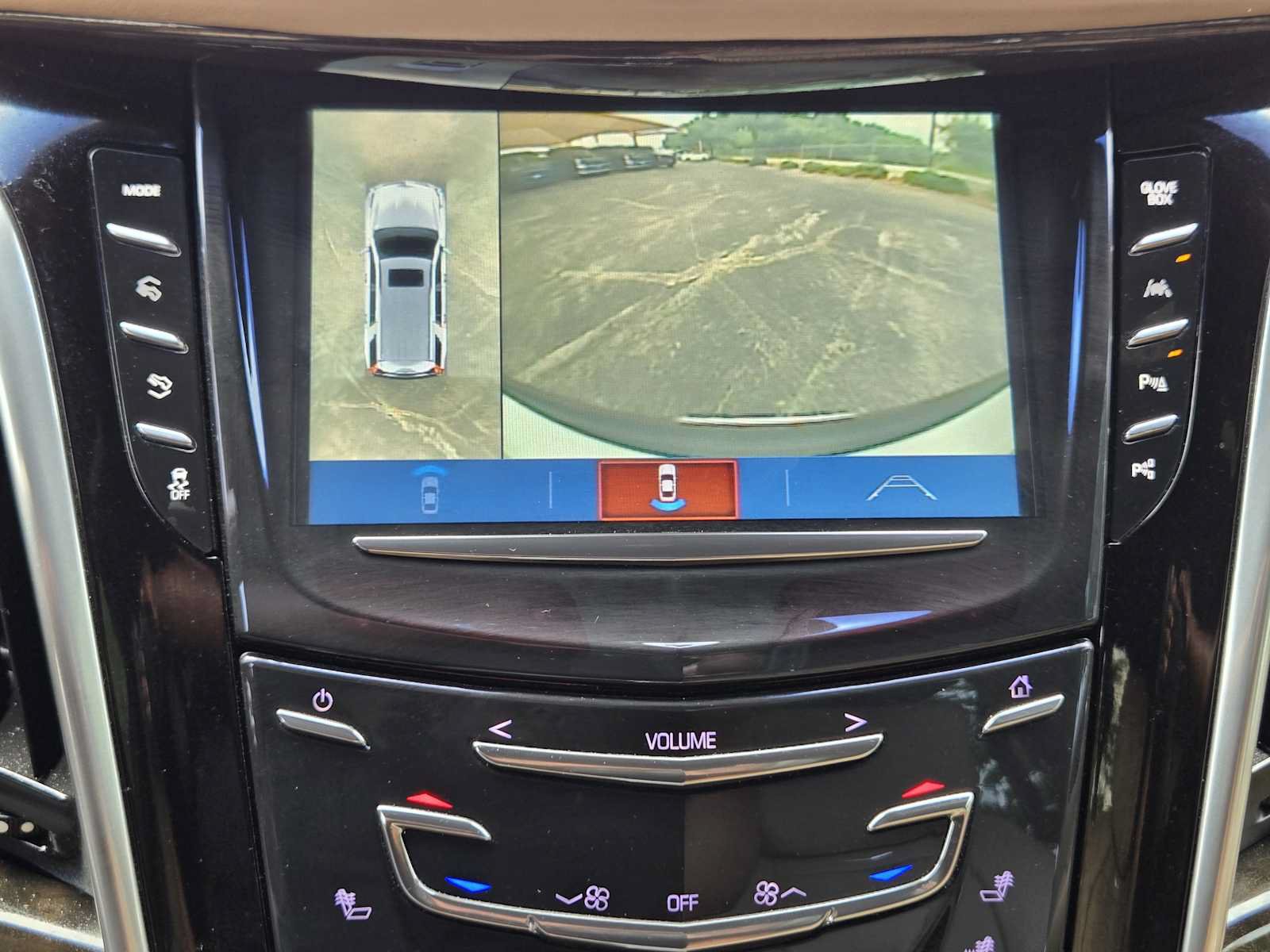 Used 2019 Cadillac Escalade ESV Platinum AWD/4WD image 18