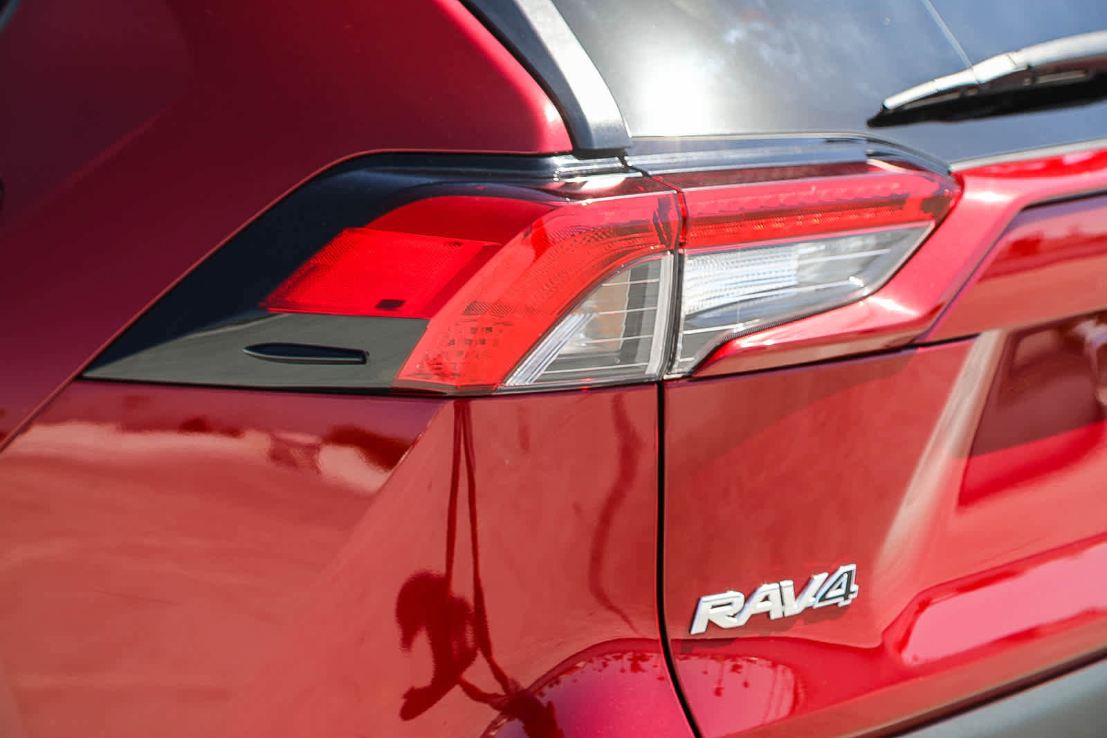 Certified 2025 Toyota RAV4 LE image 10