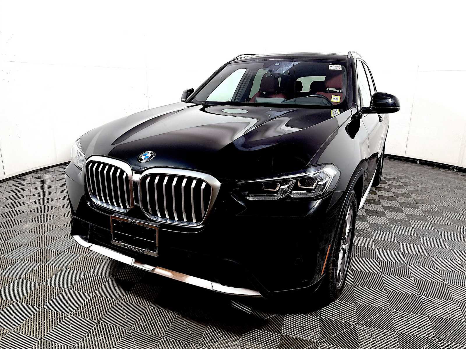 Certified 2023 BMW X3 xDrive30i w/ Convenience Package w/ZPA AWD/4WD image 3