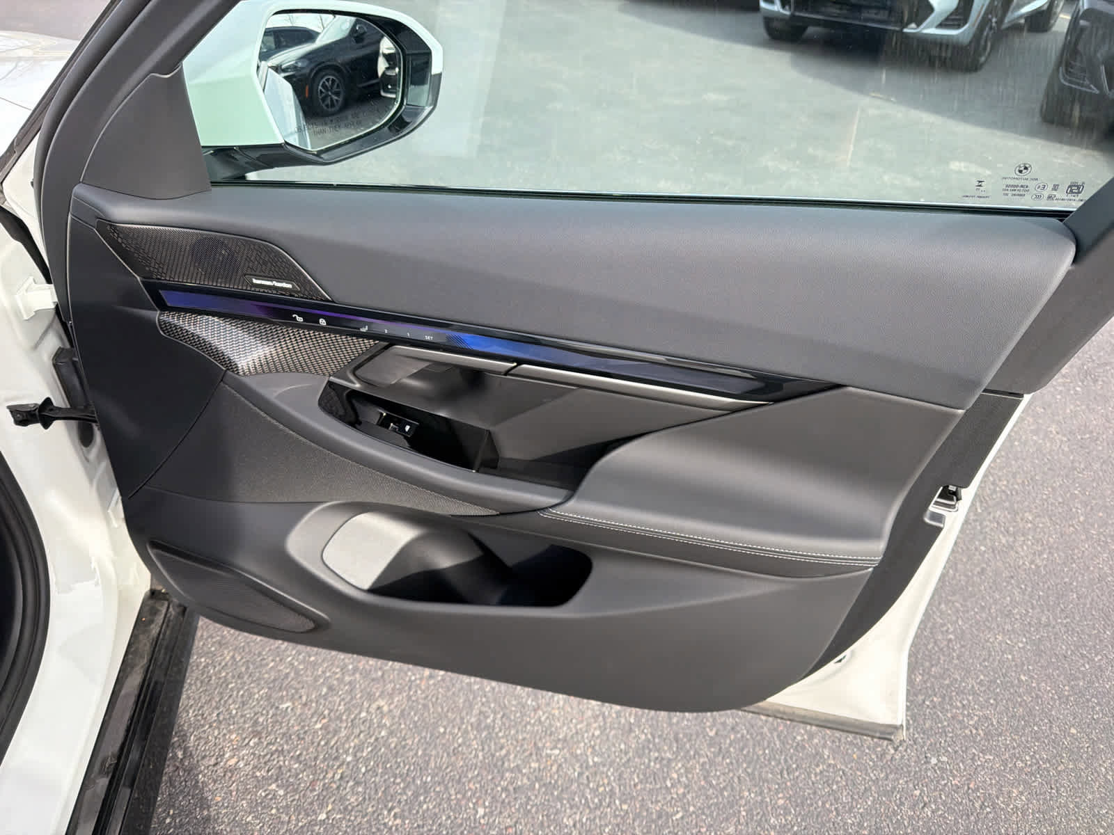 Certified 2026 BMW 550e xDrive AWD/4WD image 17