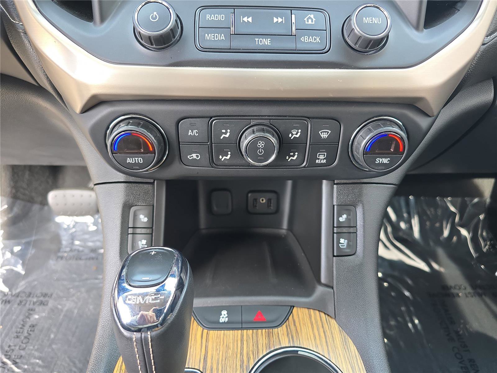 Used 2019 GMC Acadia Denali w/ Technology Package image 29