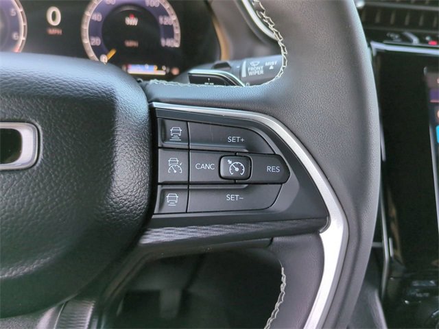 Used 2024 Jeep Grand Cherokee L Laredo w/ Luxury Tech Group I image 26