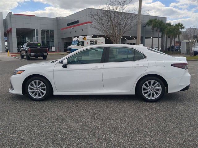 Certified 2023 Toyota Camry LE image 7