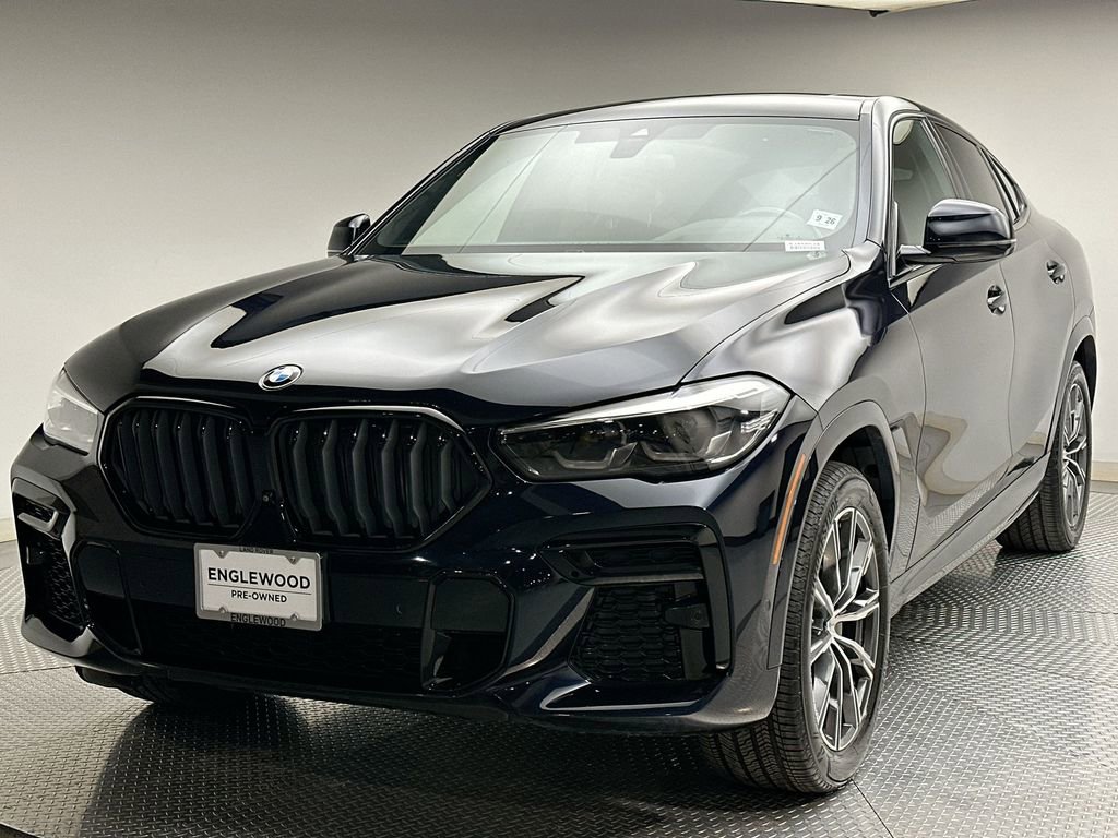 Used 2022 BMW X6 xDrive40i w/ M Sport Package image 1