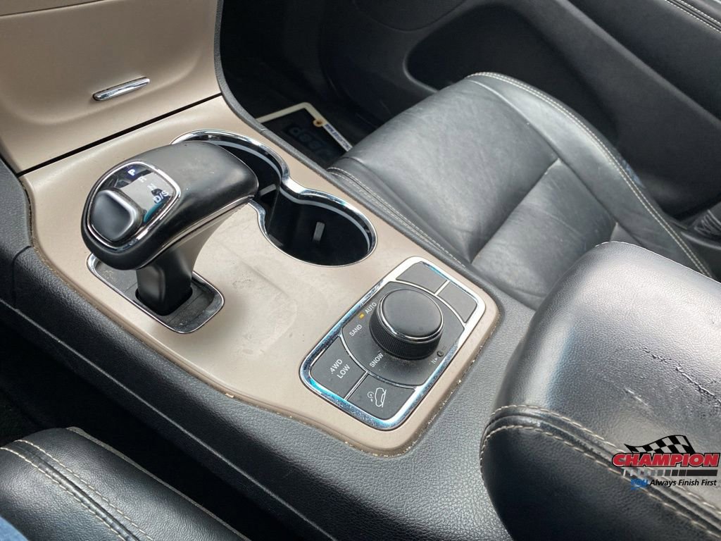 Used 2015 Jeep Grand Cherokee Limited w/ Trailer Tow Group IV image 19