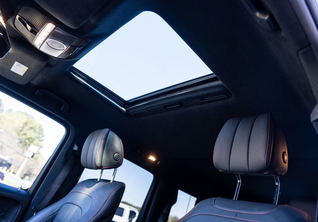 Used 2022 Mercedes-Benz G 550 image 18