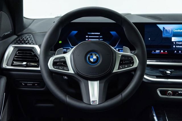 New 2026 BMW X5 xDrive50e w/ Executive Package image 17
