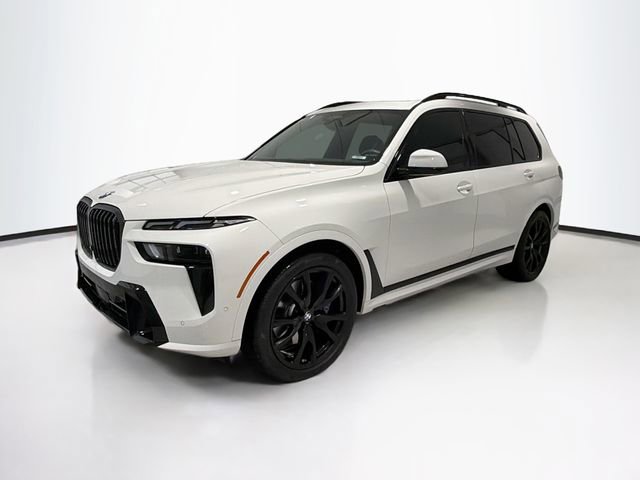 Used 2023 BMW X7 xDrive40i w/ Executive Package image 3