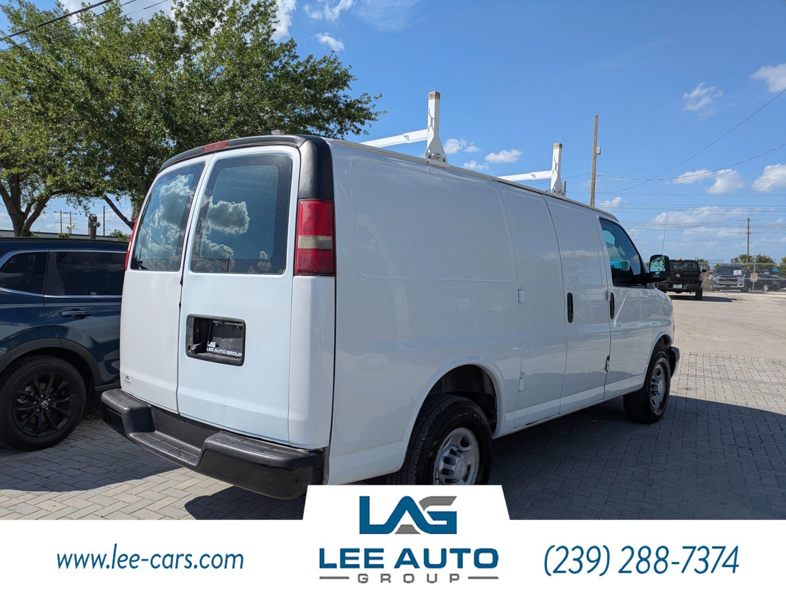 Used 2018 Chevrolet Express 2500 image 3