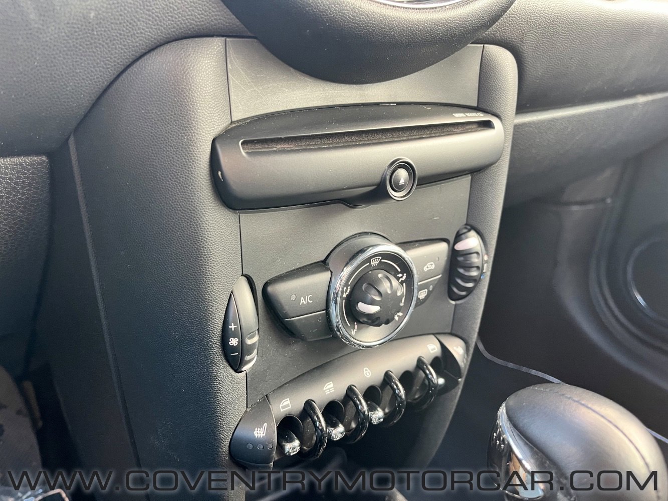 Used 2012 MINI Cooper Convertible image 19