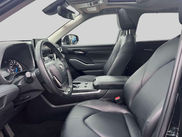 Used 2026 Toyota Highlander XLE AWD/4WD image 21