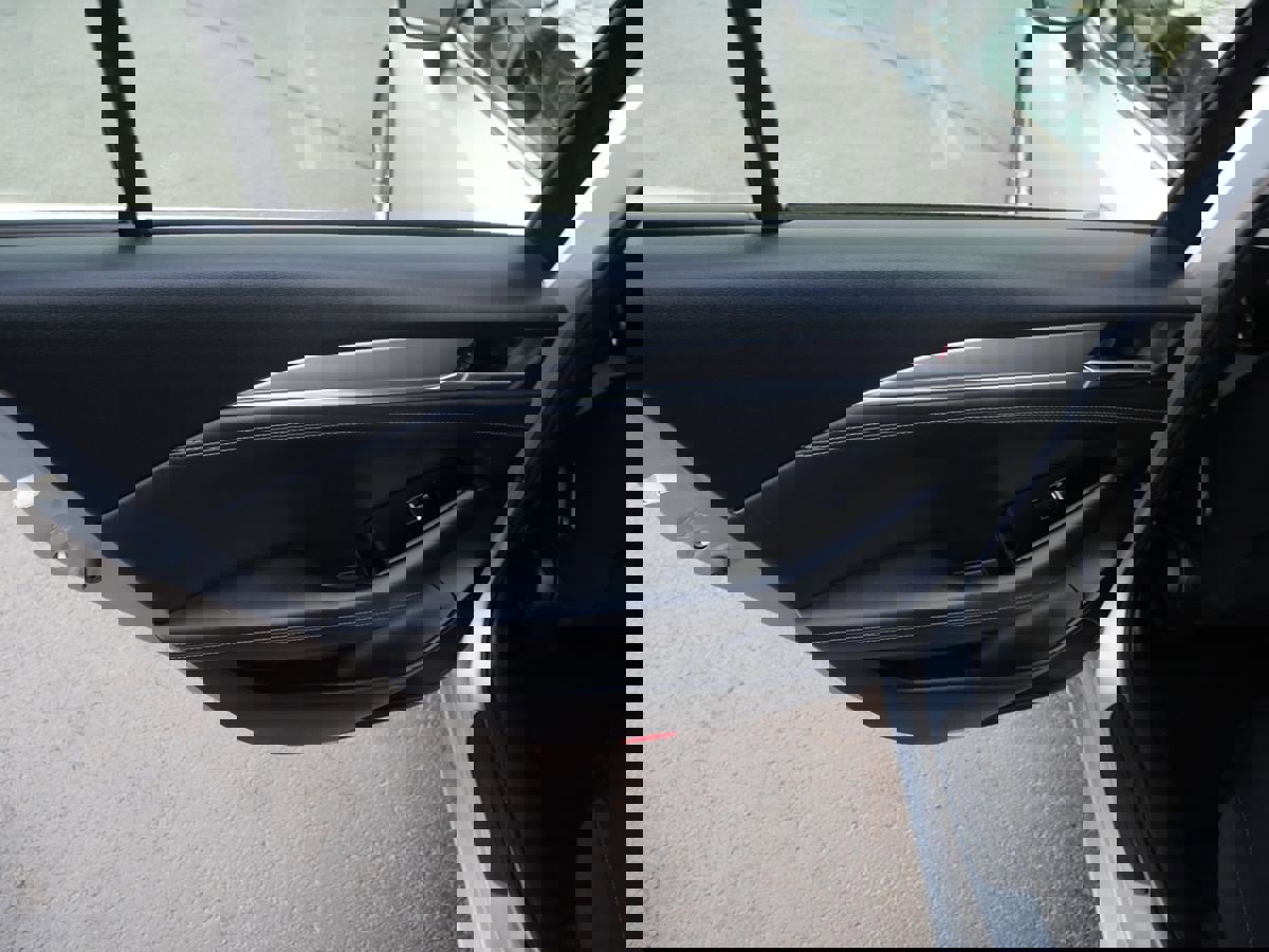 Used 2018 MAZDA MAZDA6 Sport image 17