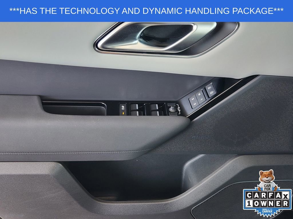 Used 2025 Land Rover Range Rover Velar Dynamic SE AWD/4WD image 25