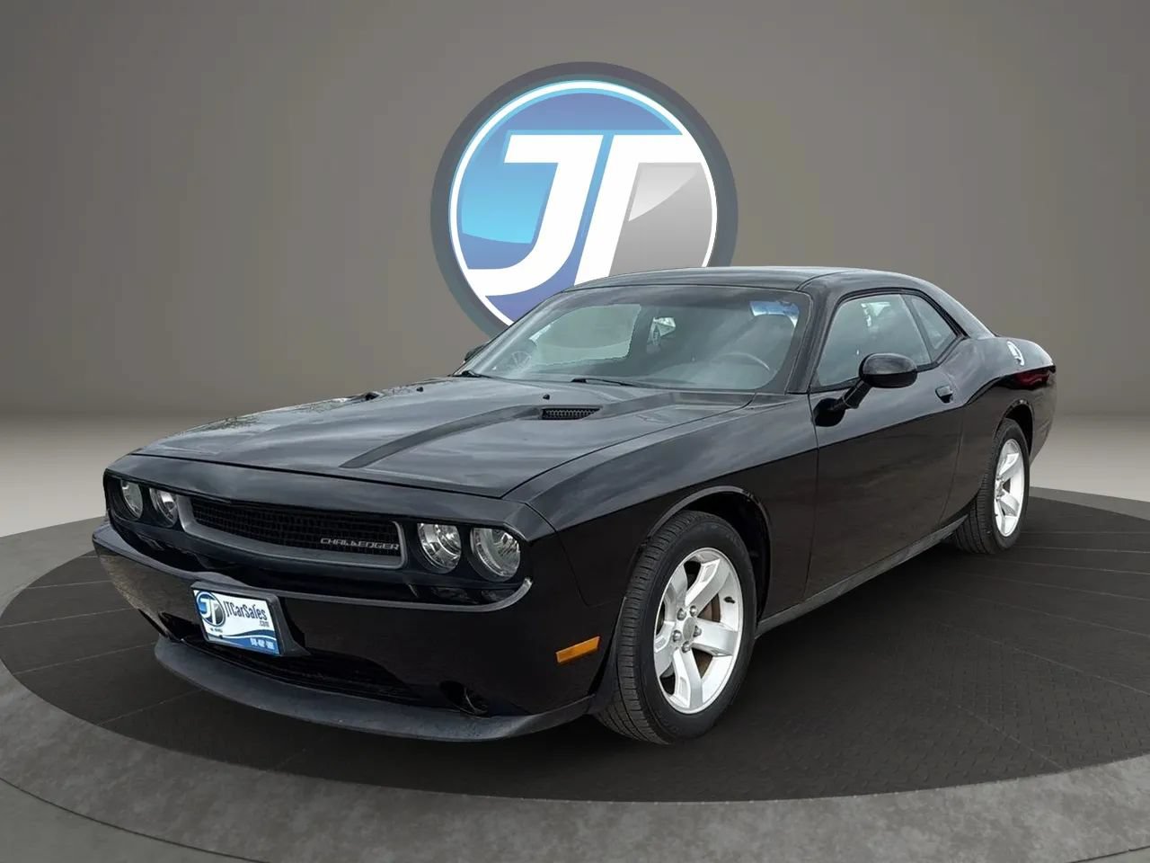 Used 2014 Dodge Challenger SXT RWD image 15