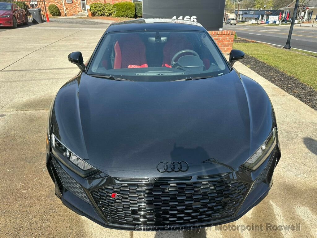 Used 2022 Audi R8 V10 w/ Premium Package image 3
