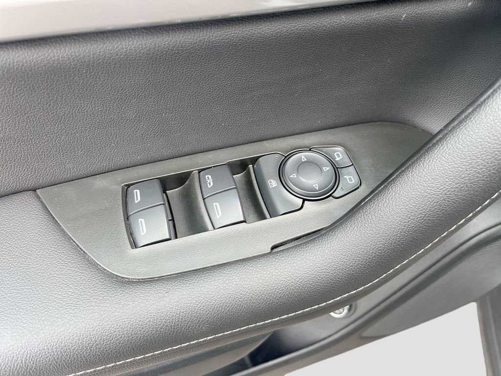 Used 2023 Chevrolet Blazer LT w/ Convenience Package image 17