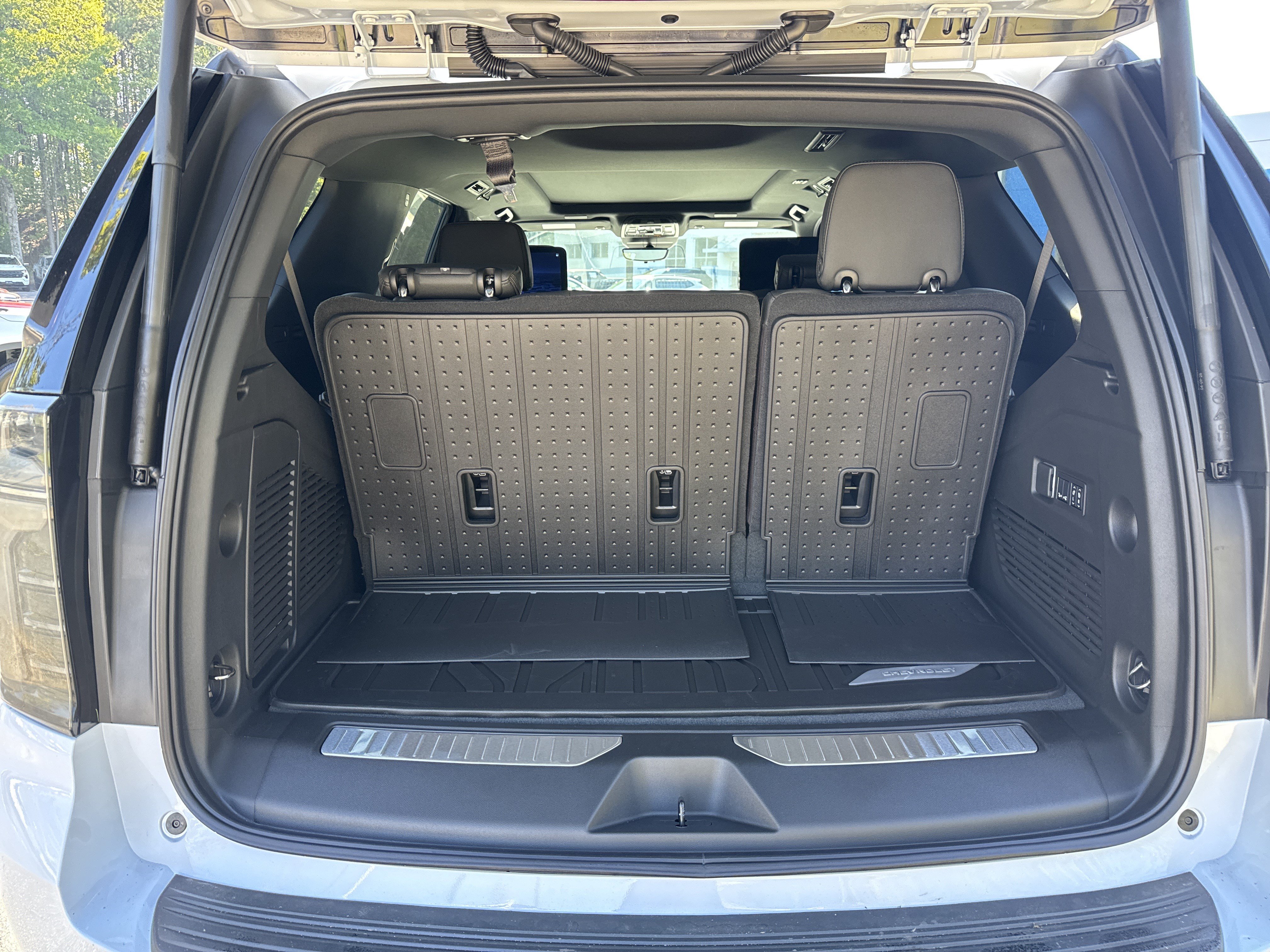 New 2027 Chevrolet Tahoe High Country AWD/4WD image 20