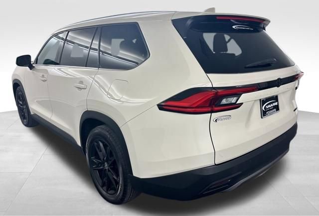 Used 2024 Toyota Grand Highlander Limited image 6