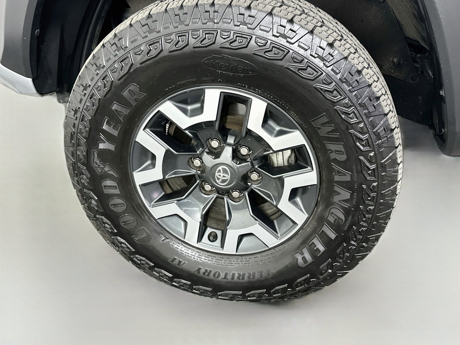 Certified 2022 Toyota Tacoma 4x4 Double Cab image 29