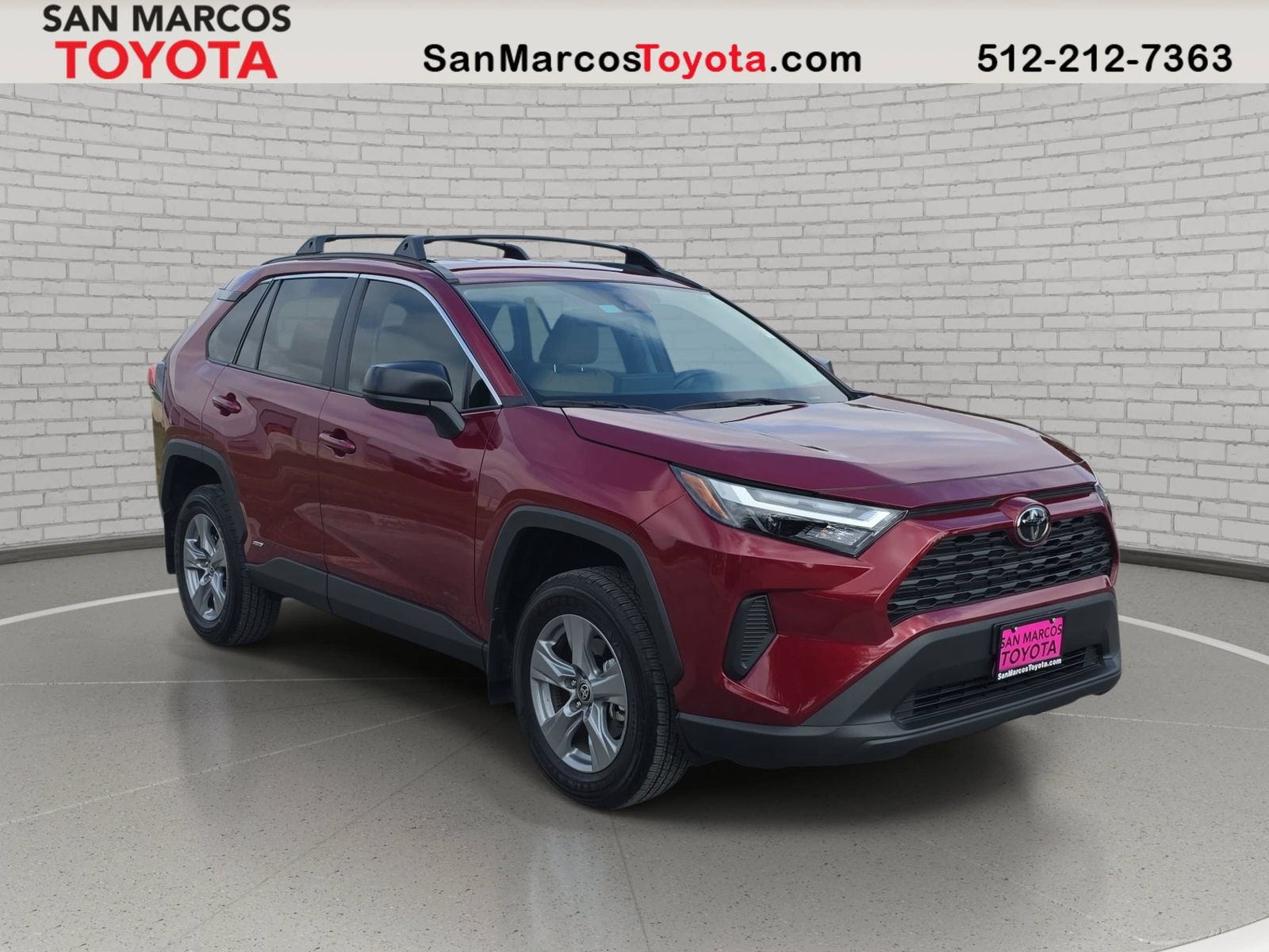 Used 2025 Toyota RAV4 LE AWD/4WD image 3