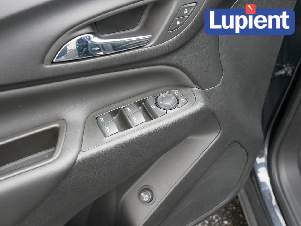 Used 2023 Chevrolet Equinox LT image 14