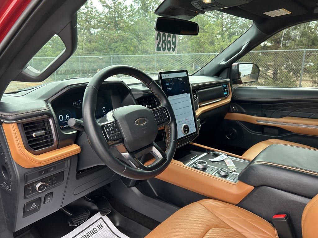 Used 2022 Ford Expedition Max Platinum AWD/4WD image 15