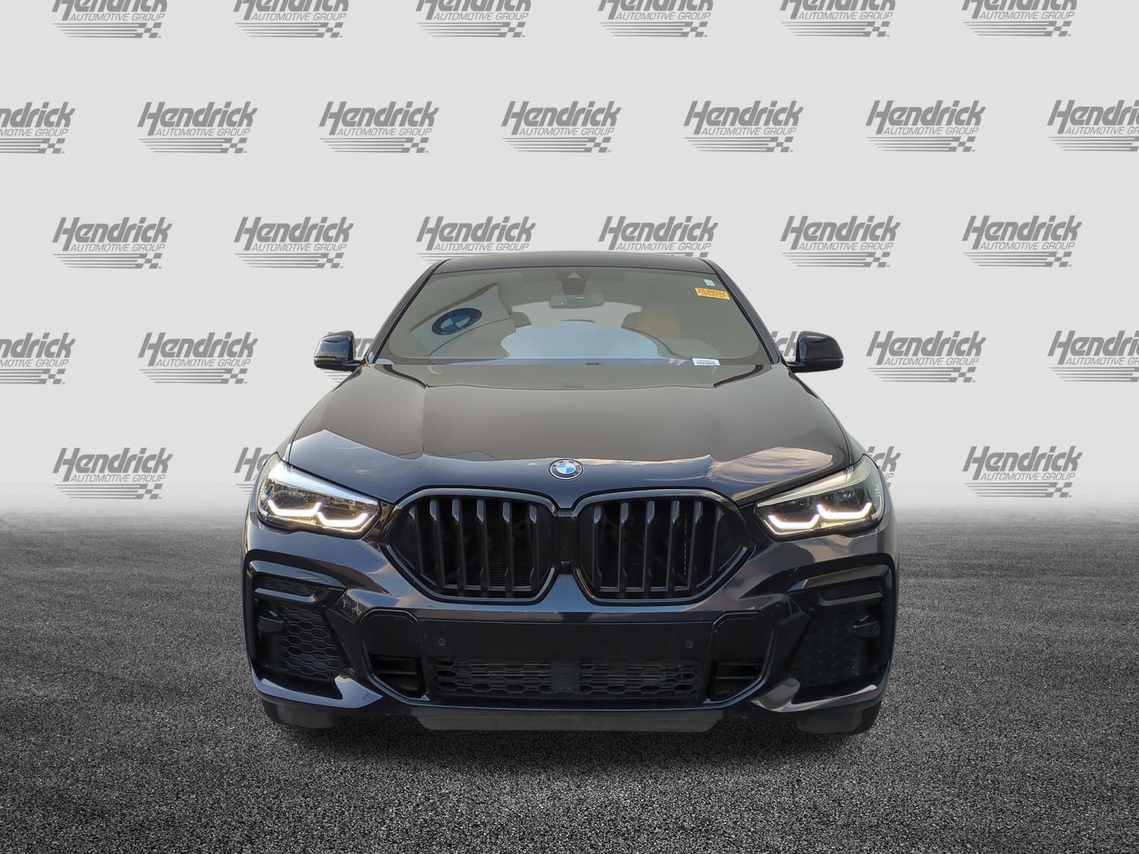 Used 2022 BMW X6 xDrive40i w/ M Sport Package image 3