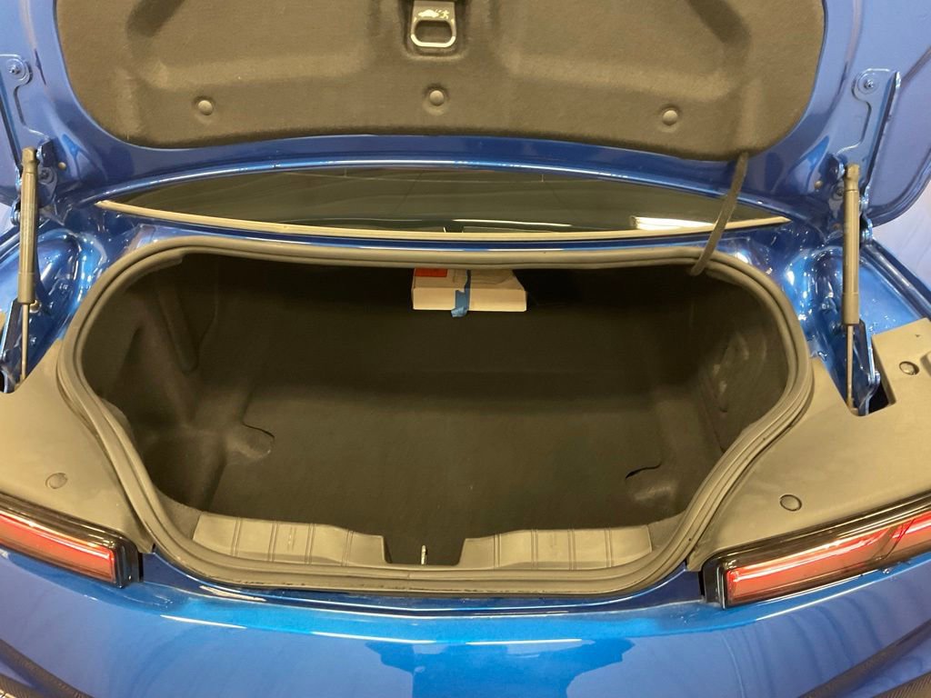 Used 2016 Chevrolet Camaro SS RWD image 13