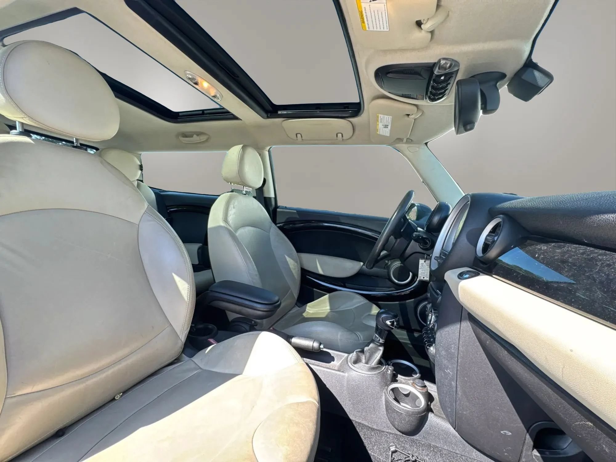 Used 2013 MINI Cooper Clubman FWD image 12