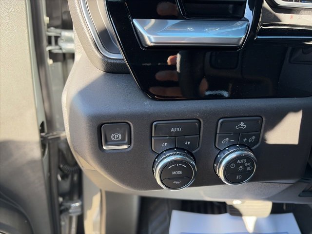 New 2026 GMC Sierra 1500 Elevation image 19