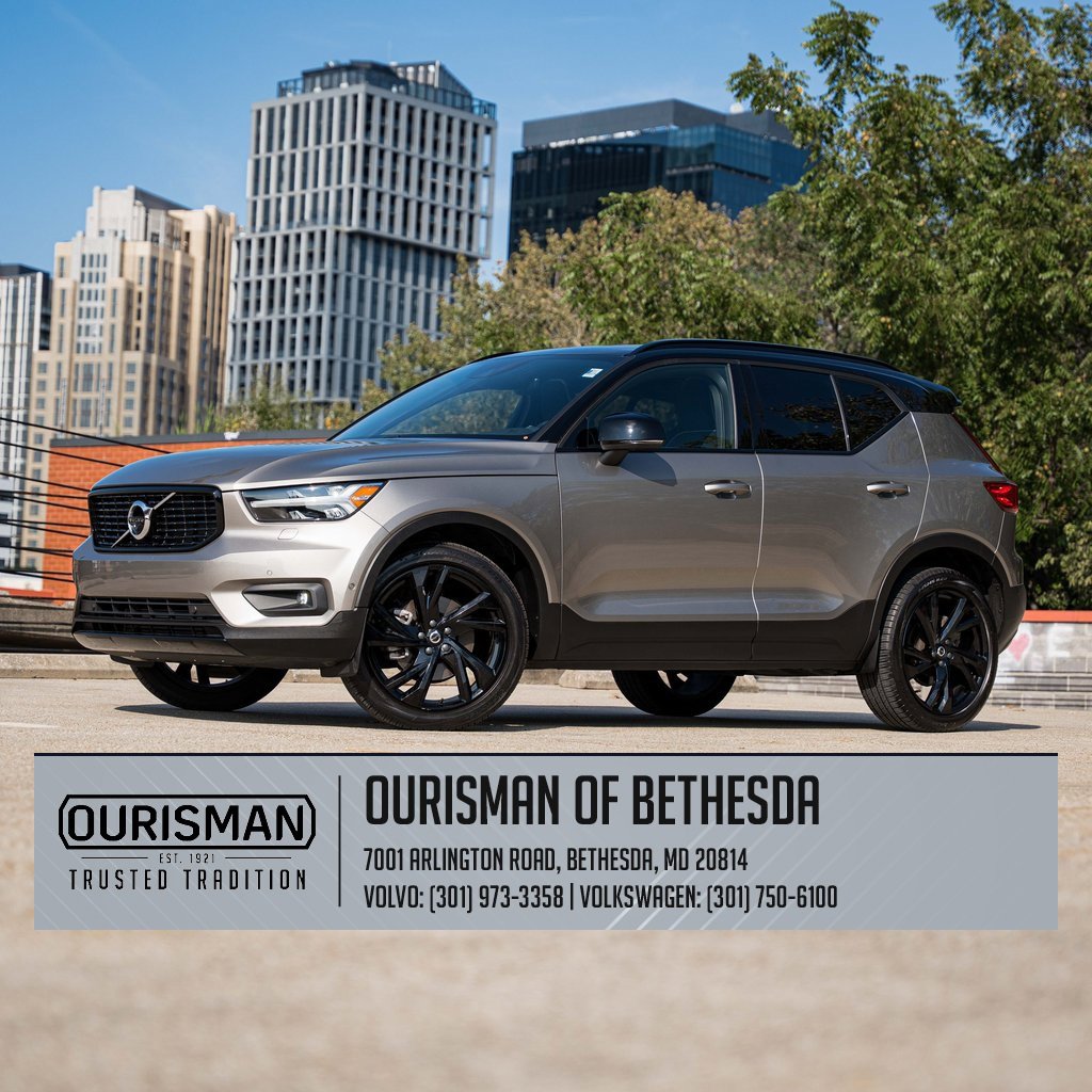 Certified 2022 Volvo XC40 T5 R-Design w/ Advanced Package