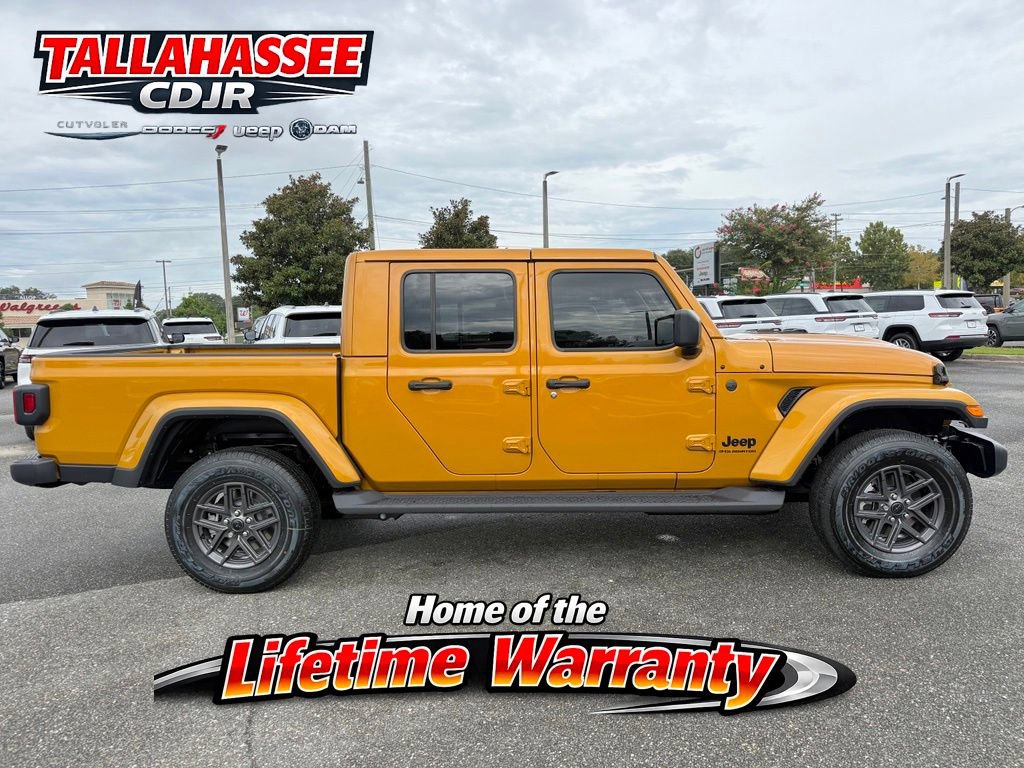 New 2026 Jeep Gladiator Sport AWD/4WD image 2