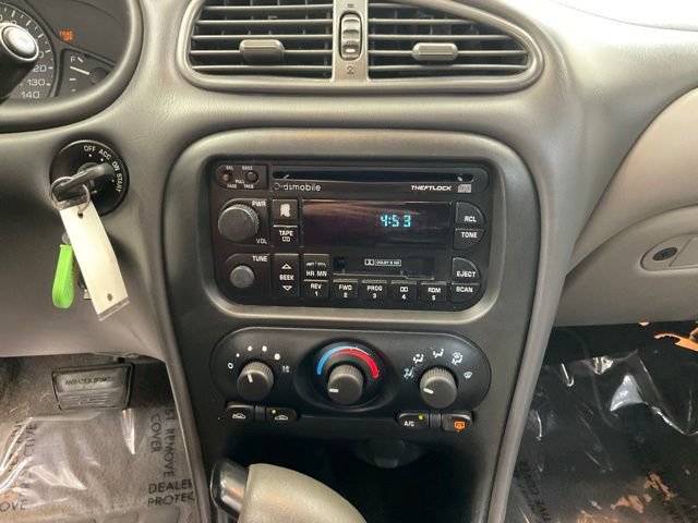 Used 1999 Oldsmobile Alero GL w/ Ashtray & Lighter Pkg FWD image 17