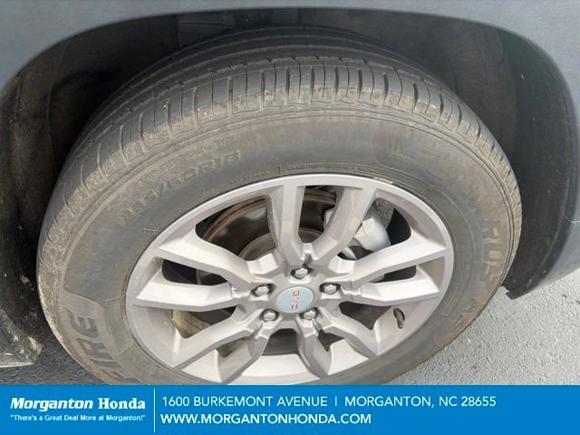 Used 2024 GMC Terrain SLT AWD/4WD image 9