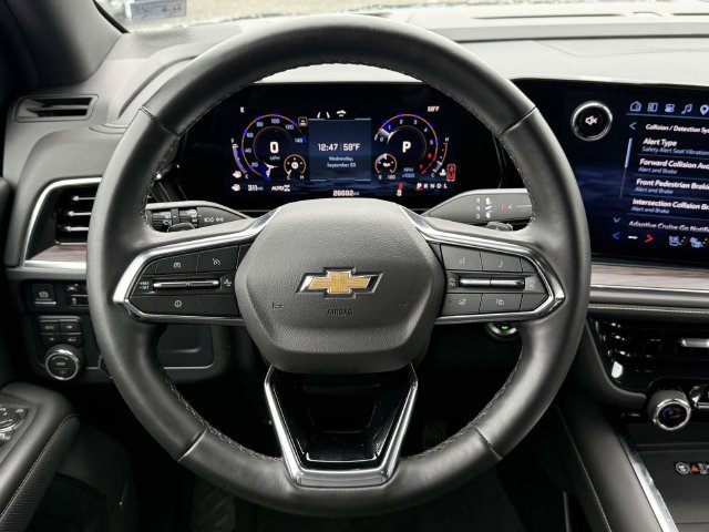 Used 2025 Chevrolet Suburban Premier AWD/4WD image 14