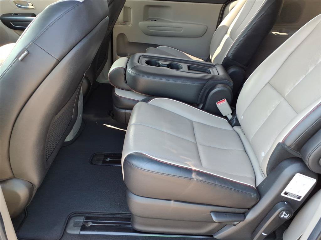 Used 2020 Kia Sedona EX FWD image 13