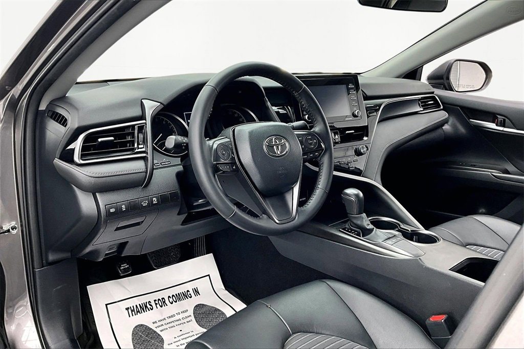 Used 2023 Toyota Camry SE image 14