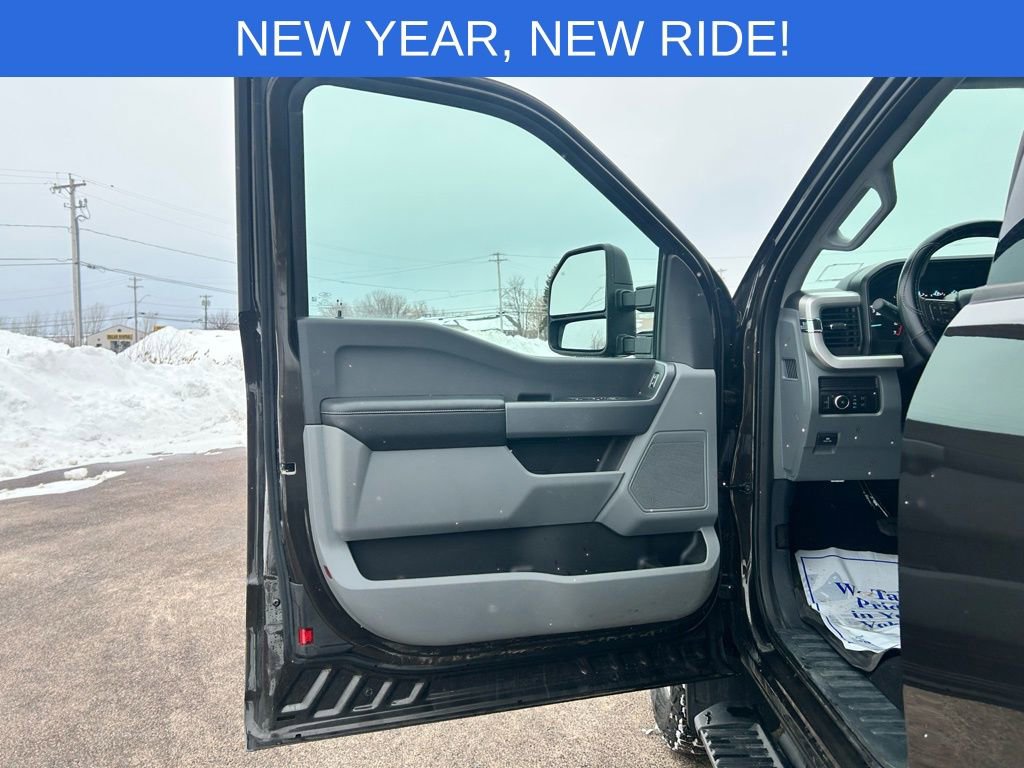 Certified 2024 Ford F350 XLT image 15