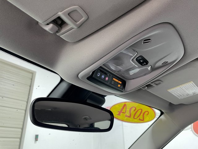 Used 2024 Chevrolet TrailBlazer LT w/ Convenience Package image 18