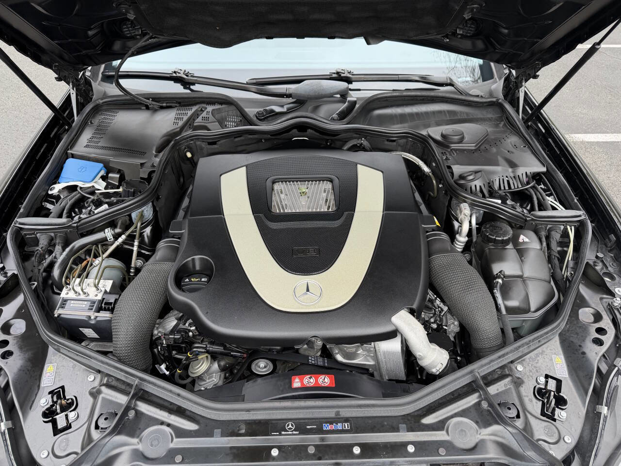 Used 2011 Mercedes-Benz CLS 550 image 35