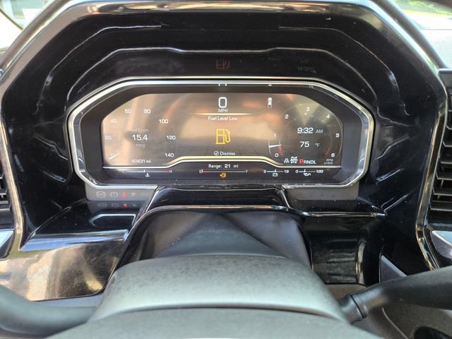 Used 2025 GMC Sierra 1500 SLT AWD/4WD image 32