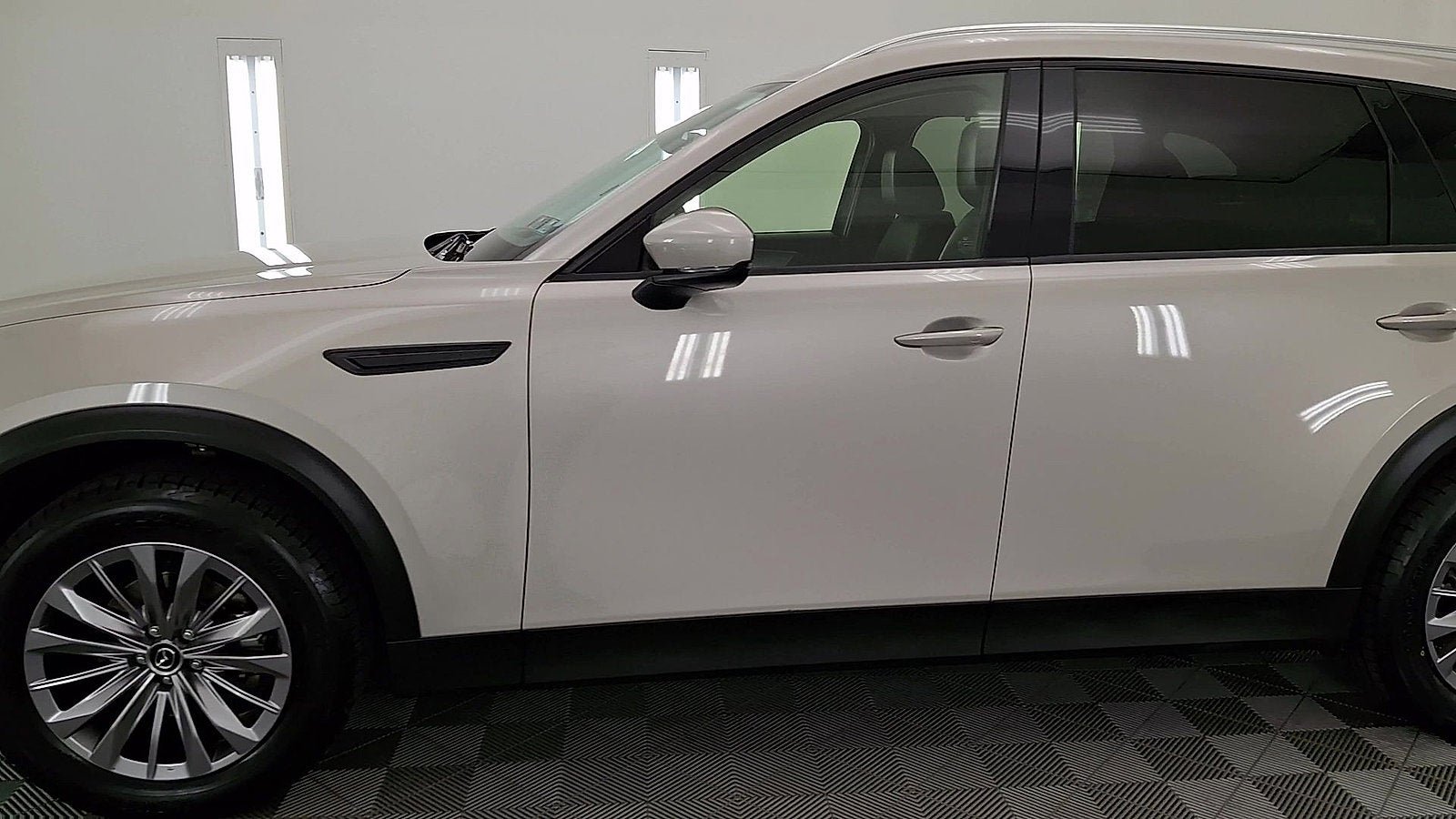 Used 2024 MAZDA CX-90 3.3 Turbo w/ Preferred Plus AWD/4WD image 9