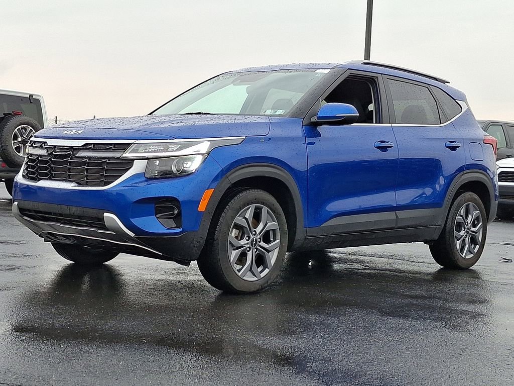 Certified 2024 Kia Seltos S image 3