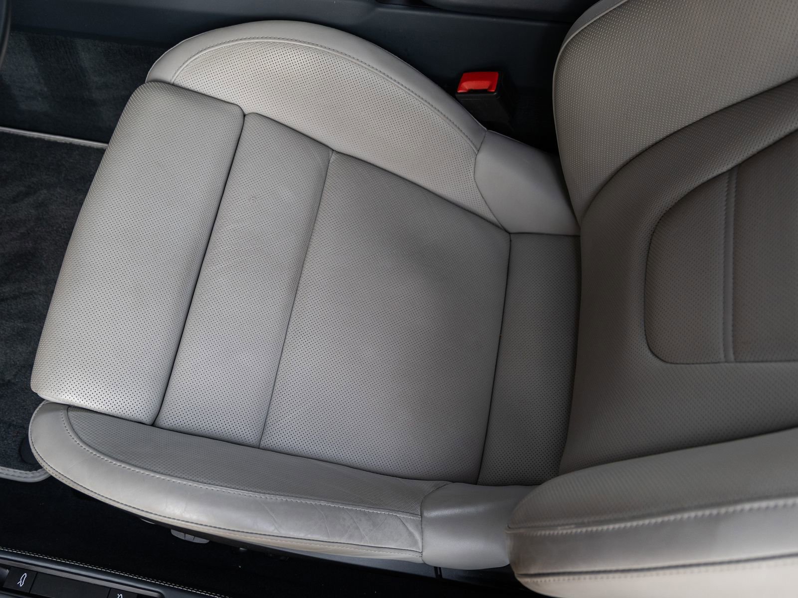 Used 2022 Porsche 911 Turbo S image 36