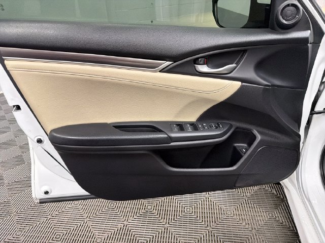 Used 2019 Honda Civic EX-L image 11