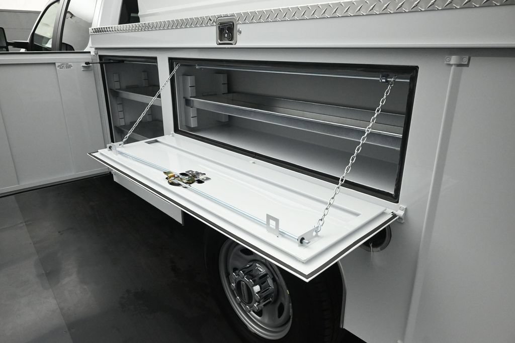 New 2026 Ford F350 XL w/ XL Chrome Package RWD image 20