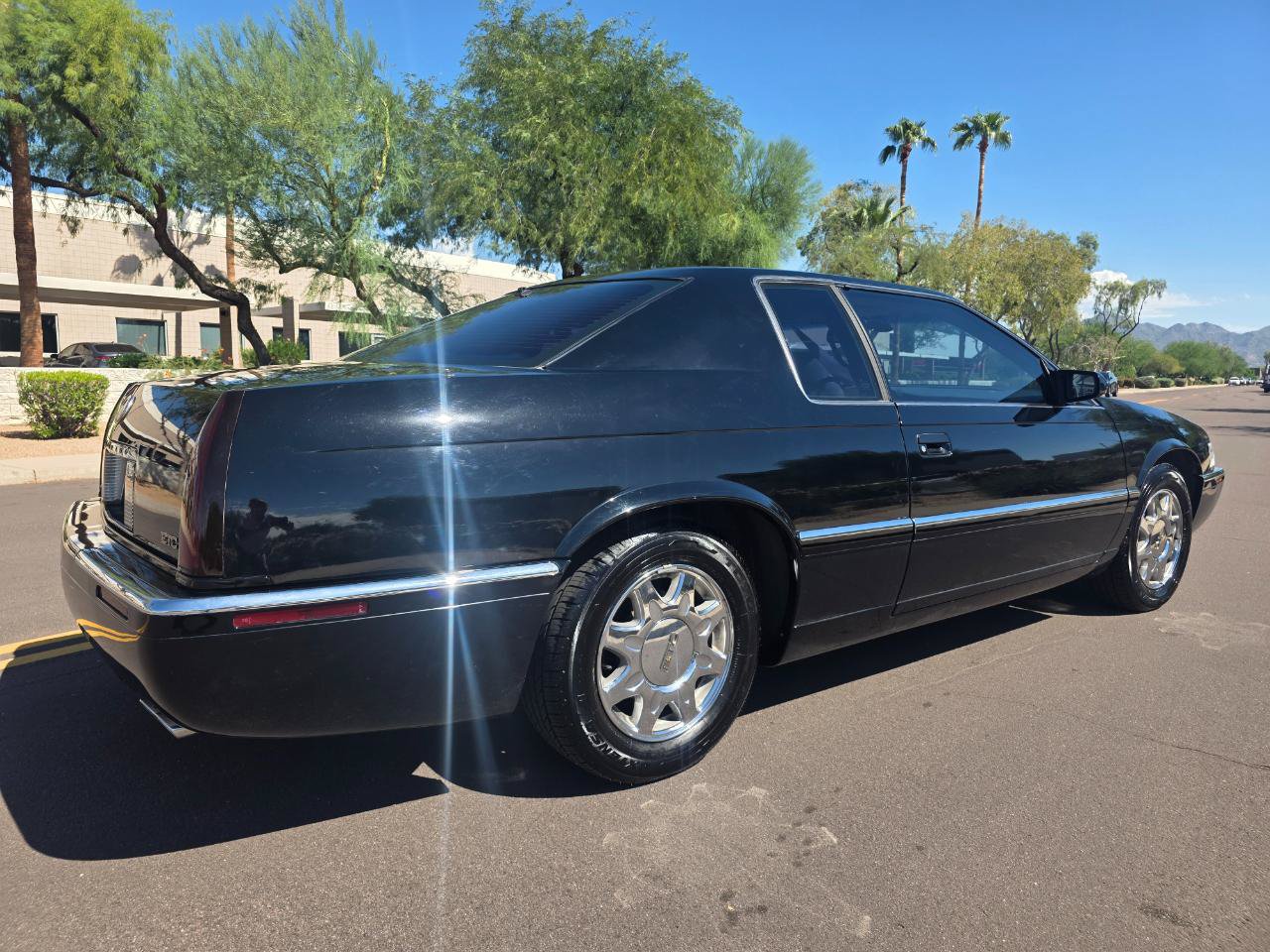 Used 1997 Cadillac Eldorado Touring FWD image 18