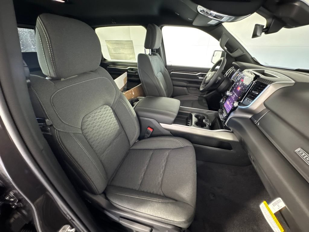 New 2027 RAM 1500 Big Horn AWD/4WD image 32